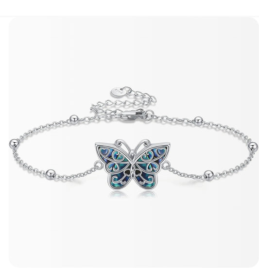 The fortune bracelet collection